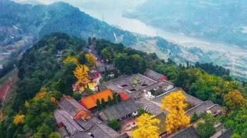 公司组织成都金堂云顶山慈云寺拜佛旅游